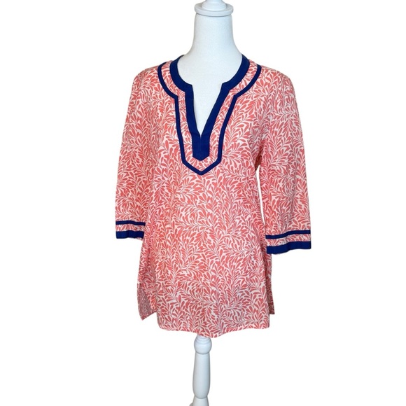 J. Crew Tops - J. Crew Coral Navy Floral Crepe 100%‎ Cotton V-neck 3/4 Sleeve Tunic Medium EUC